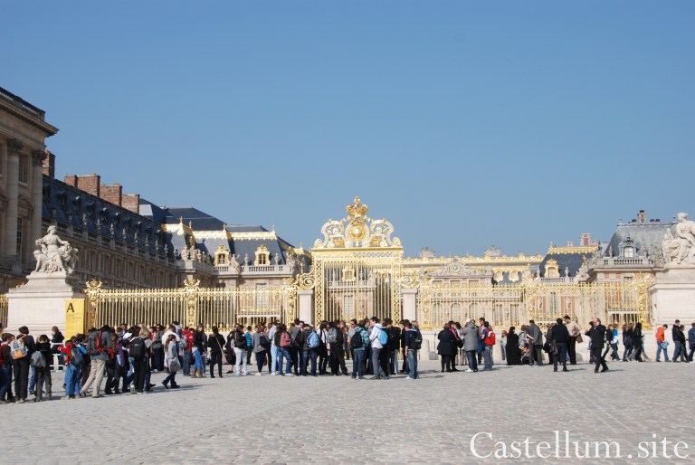 FR_ChateauDeVersailles1