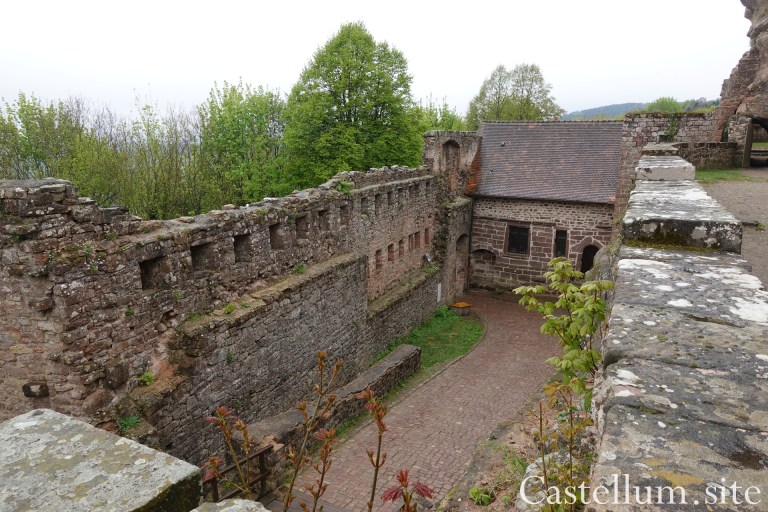 FR_ChateauDuHautBarr4